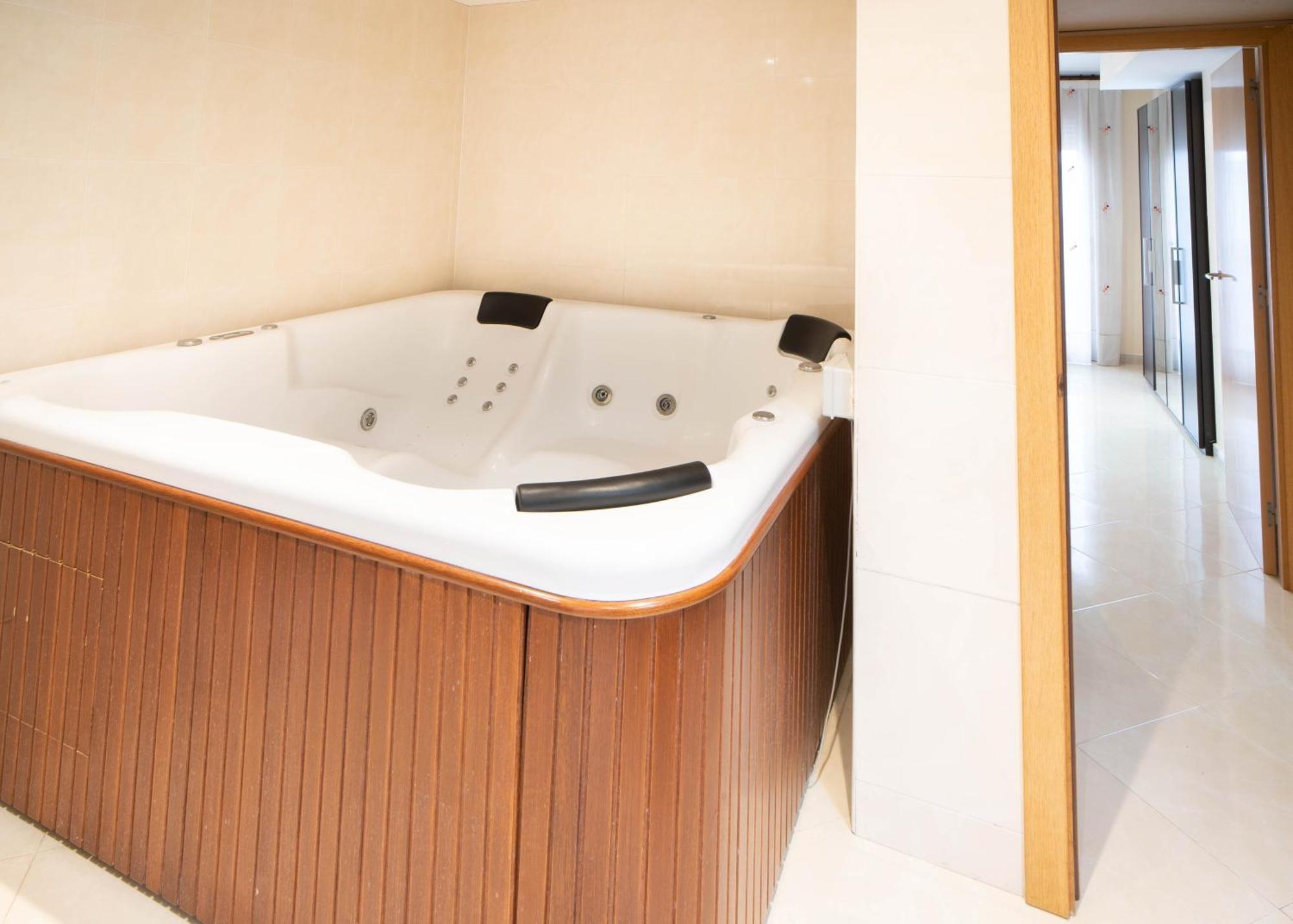 Enoturismo Celler Pinol Apartment Batea ภายนอก รูปภาพ