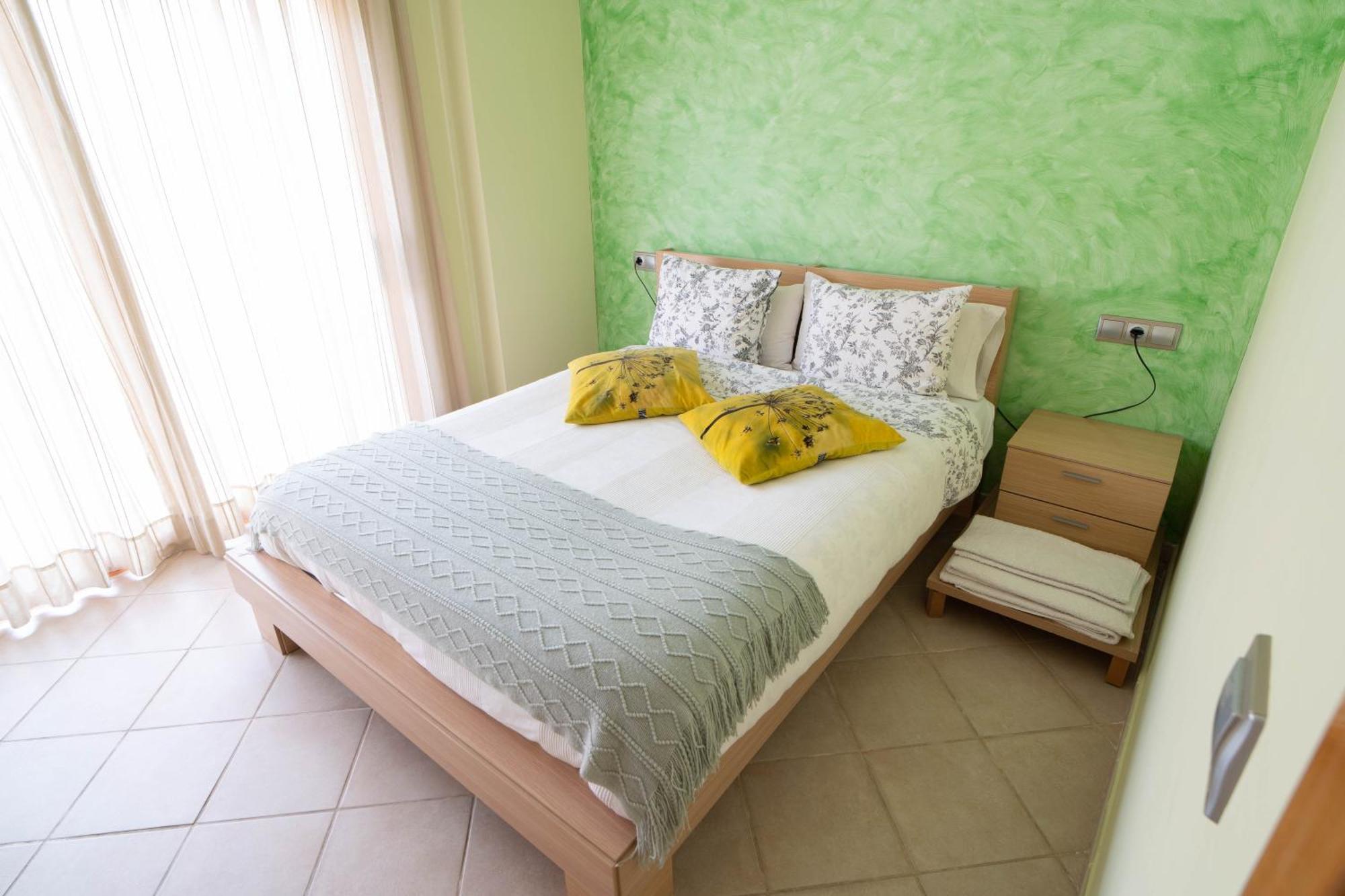 Enoturismo Celler Pinol Apartment Batea ภายนอก รูปภาพ